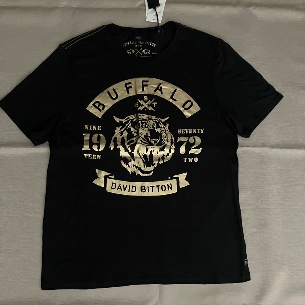 Buffalo David Bitton Black and Gold Tiger Graphic Tee
